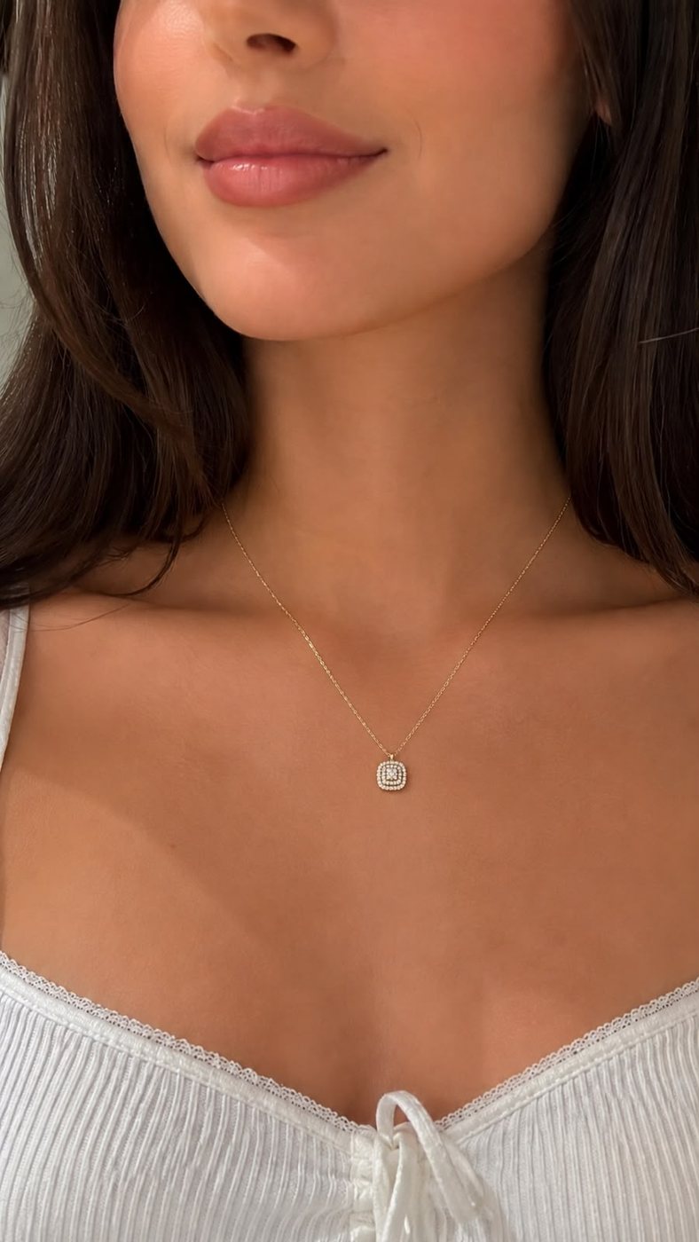 Collier Double Carre