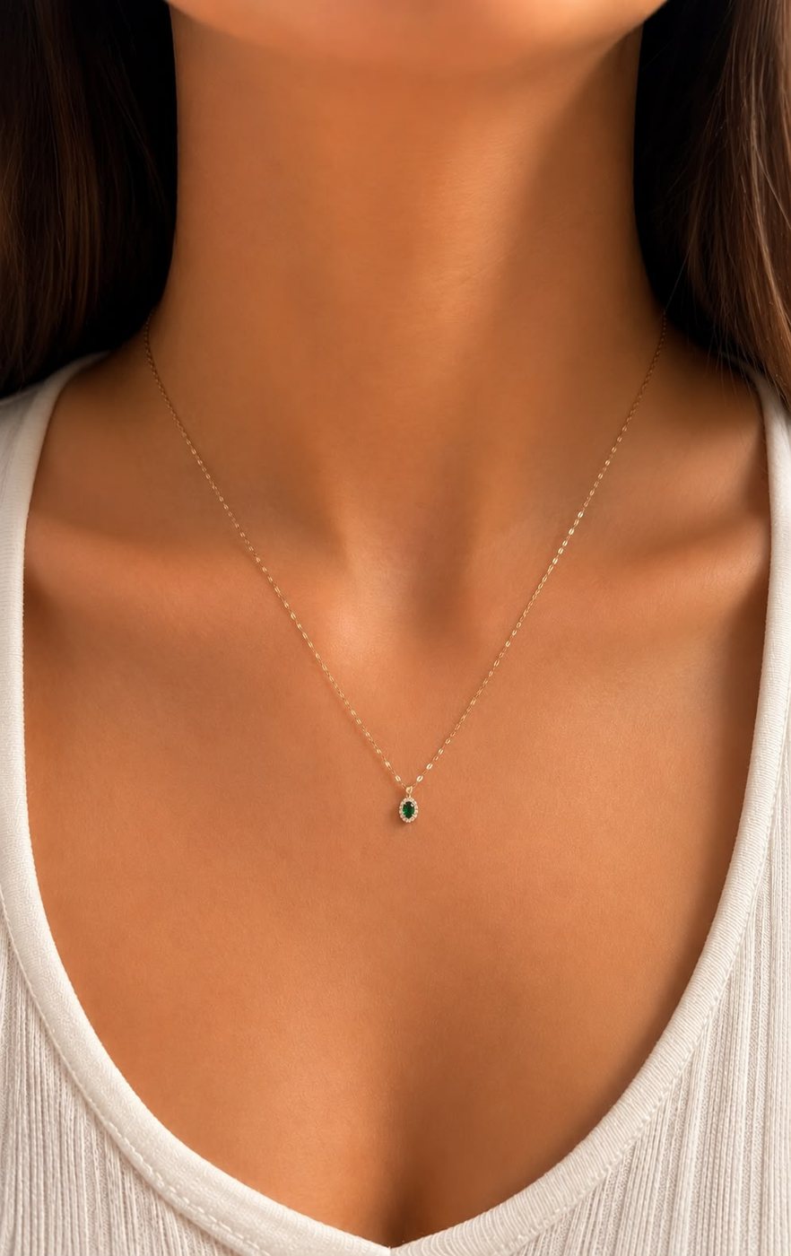 Collier Ovale Émeraude